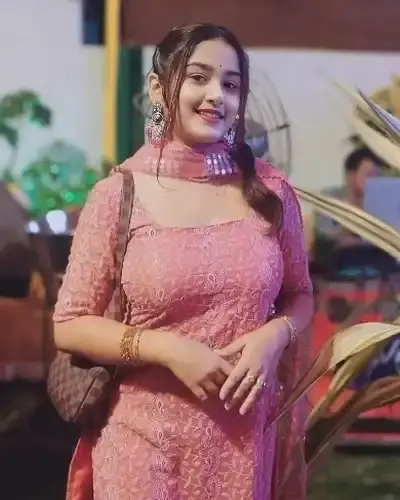 Call Girls Modasa Cash On Delivery